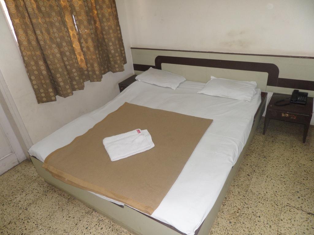 Hotel Shilpa Nashik Kamer foto