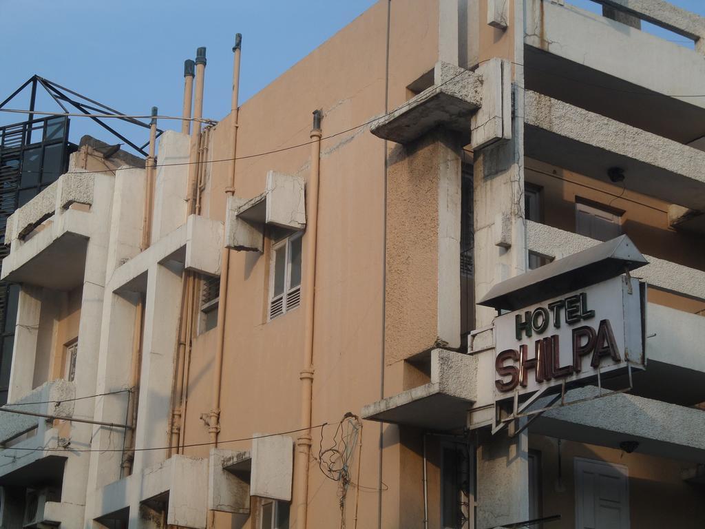 Hotel Shilpa Nashik Buitenkant foto