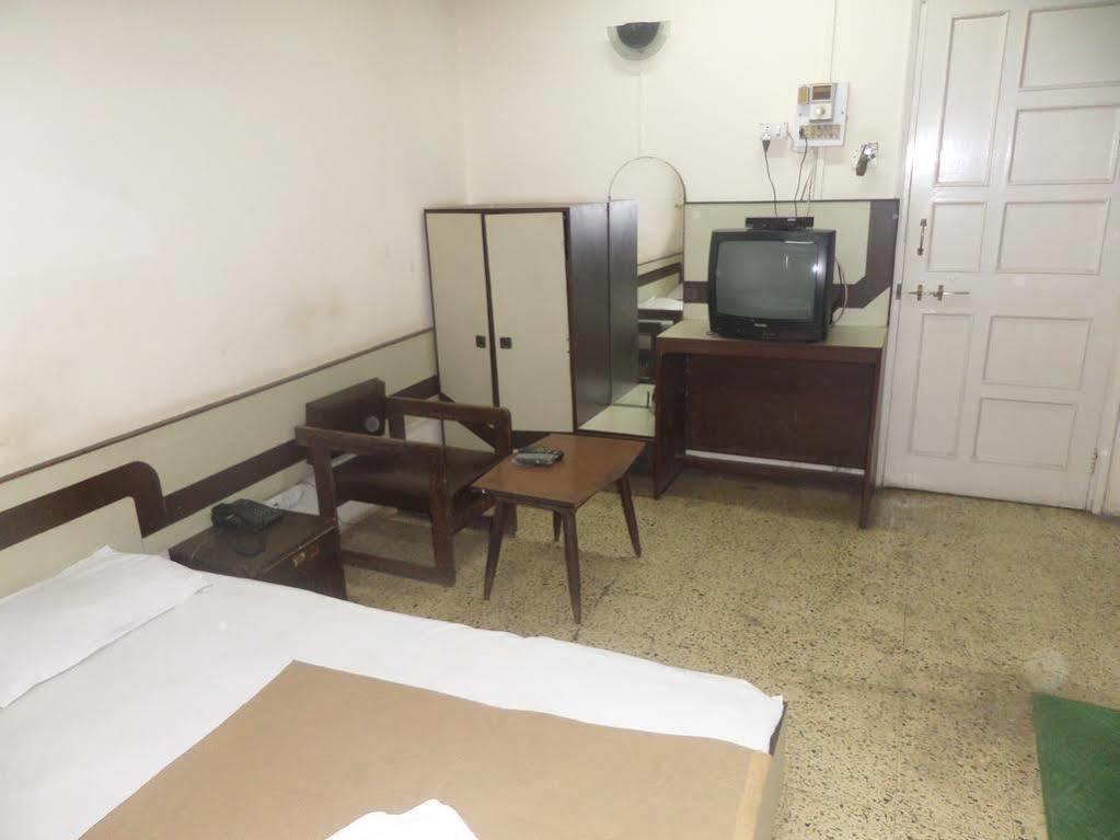 Hotel Shilpa Nashik Buitenkant foto